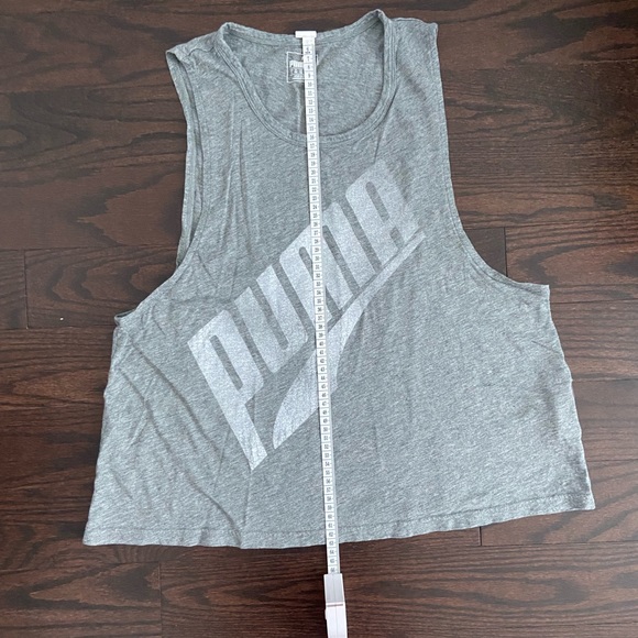 Puma work out top - low arm hole - Picture 4 of 4